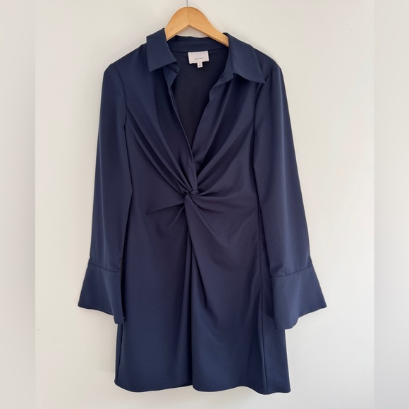 Cinq à Sept Mckenna Dress size L
Navy
Worn once perfect condition - Picture 4 of 6